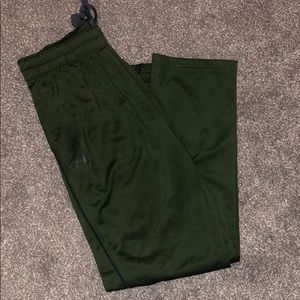 Under Armour men’s athletic pants size L